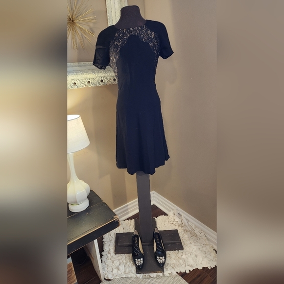 Elegant Black Rebecca Taylor Dress Size 2 - Picture 2 of 8